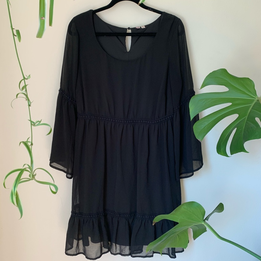 Black Mesh Smock - Perfect for Fall!